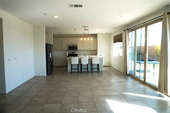 6342 Mariposa Dr