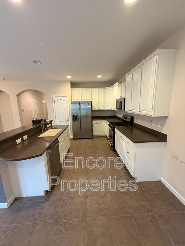 Photo - 6824 Middleboro Dr