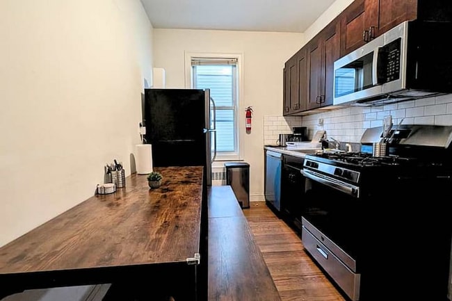 Photo - 108 Gotthart St