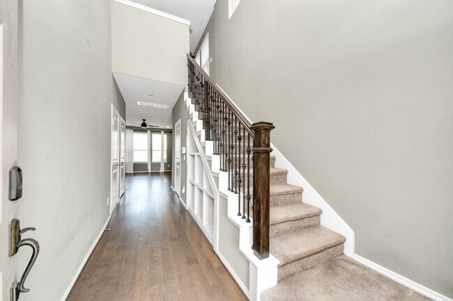 Photo - 1917 Barrel Oak Dr