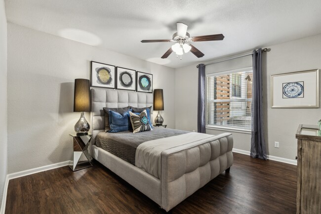 Photo - Zeke Apartments