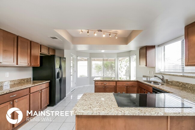 Photo - 2058 W Gila Ln