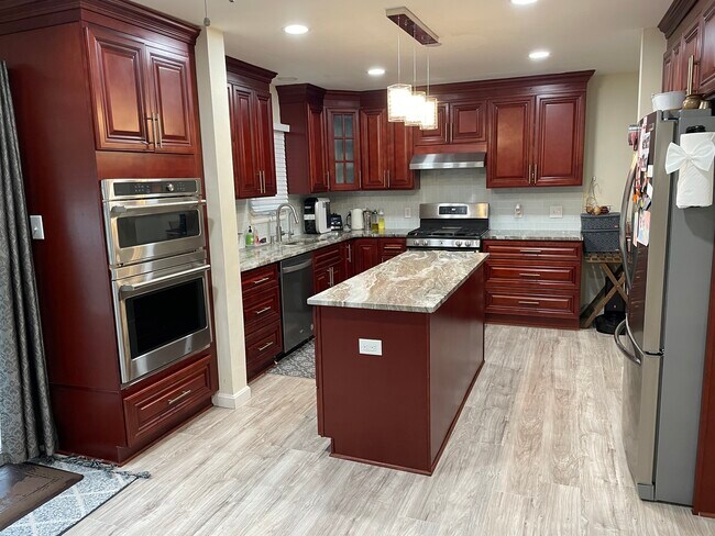 Photo - 1708 Church Rd