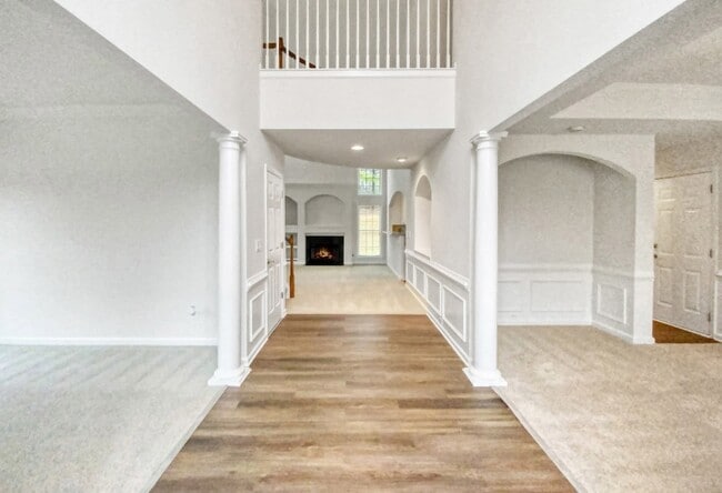 Photo - 1115 Fountain Crest Dr