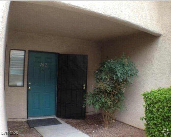 Building Photo - 4360 Woodpine Dr Rental