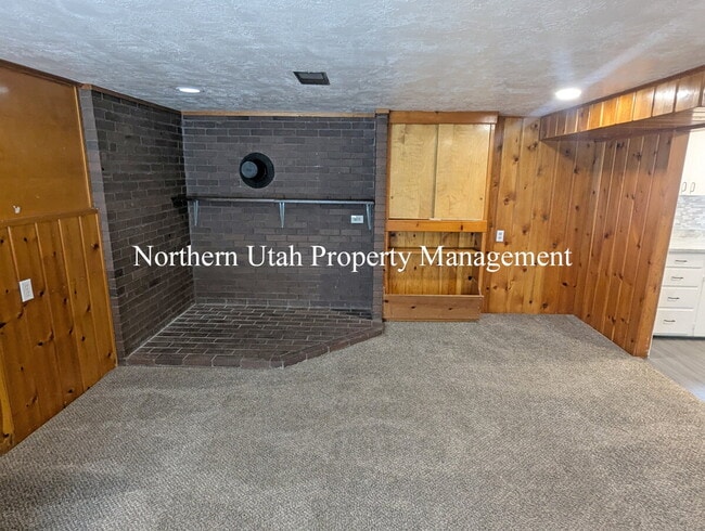 Photo - 2 Bed 1 Bath Unit B