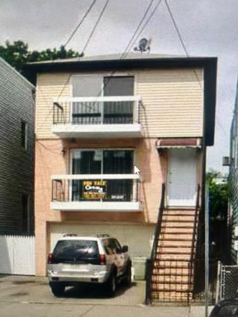 Building Photo - 95 Sanford Pl Unit 1