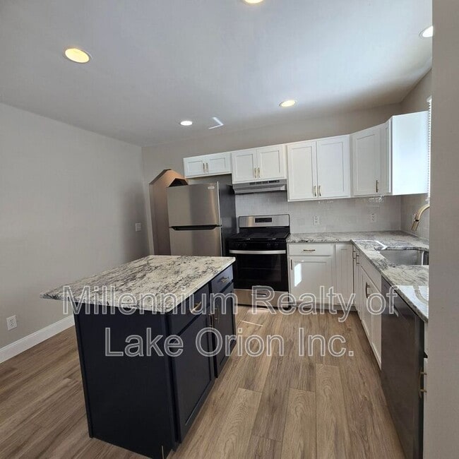 Photo - 614 E Tennyson Ave