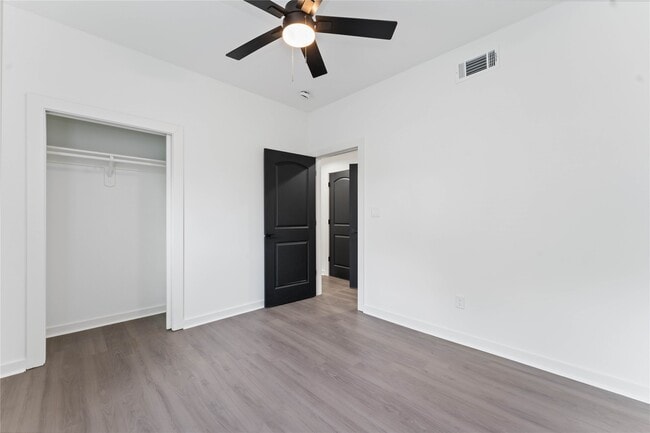 Building Photo - 414 N Carolina St