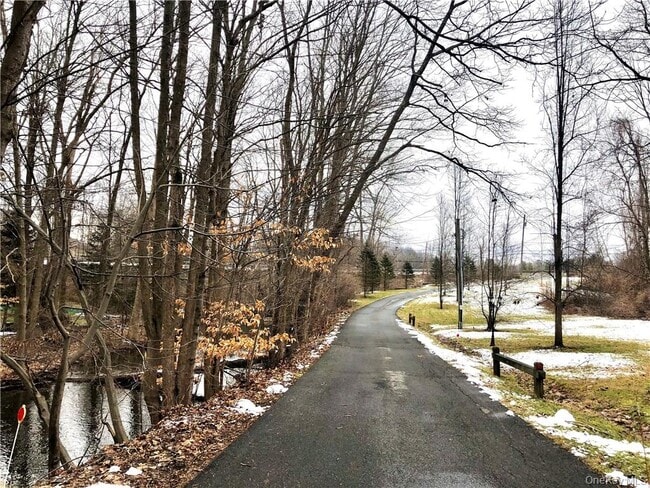 Photo - 189 Fair St Unit 4 D