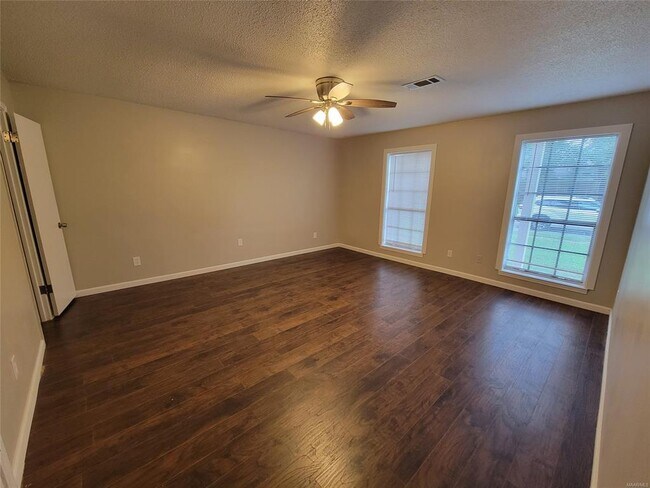 Photo - 3439 Malabar Rd