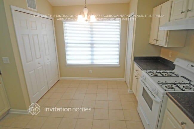 Photo - 1844 Enterprise Ave