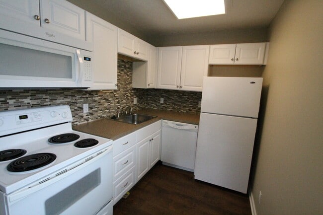 Photo - 2351 N 67th St