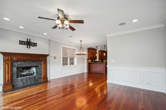 Photo - 902 W Roscoe St Unit 3