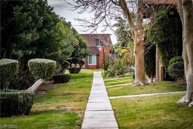 Photo - Fully furnished!