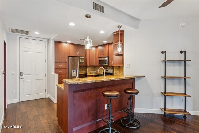 Photo - 5350 E Deer Valley Dr Unit 1247