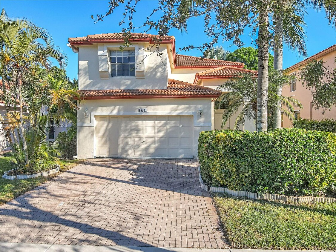 Photo - 19241 NW 14th St (Pembroke Pines, FL)