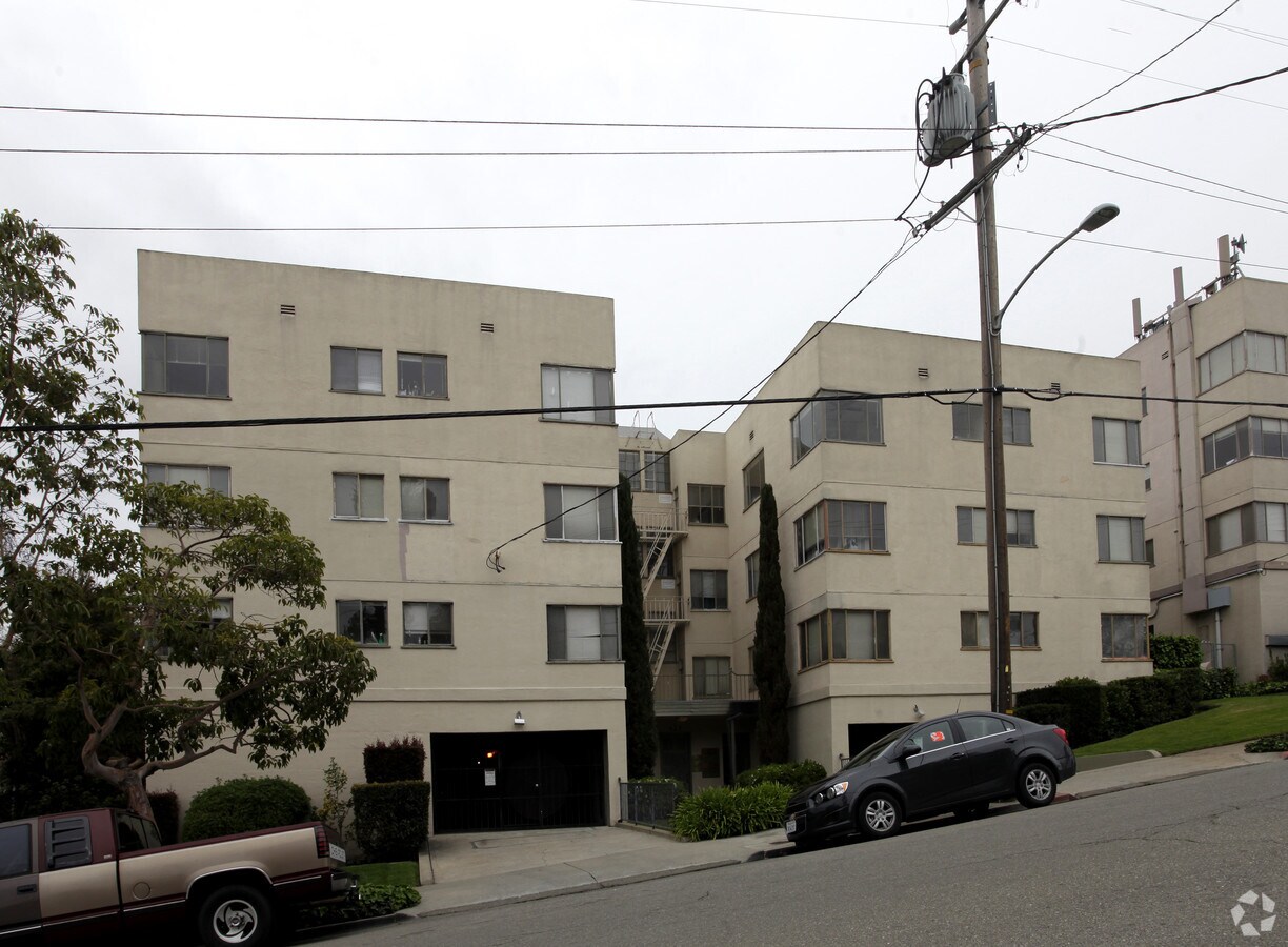 Photo - 433 Adams St