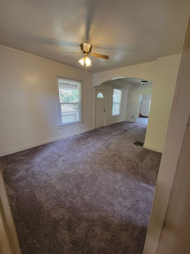 Photo - 1290 Retsil Rd E