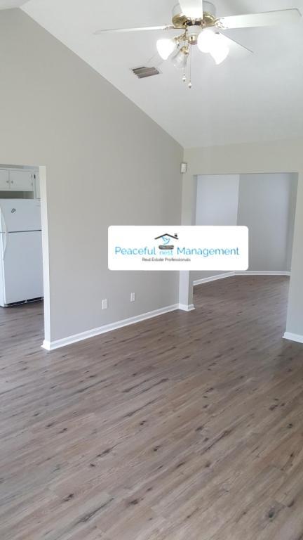 Photo - 773 Crestline Dr