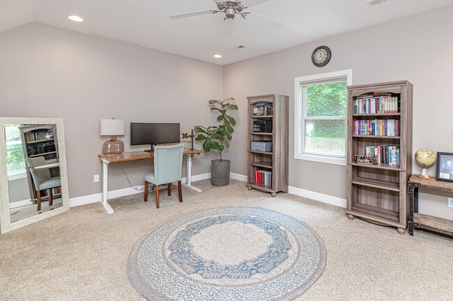 Photo - 2 E Clarkson Rd Unit B