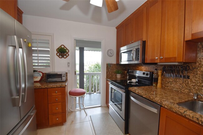Photo - 3111 NE 51st St Unit 405c