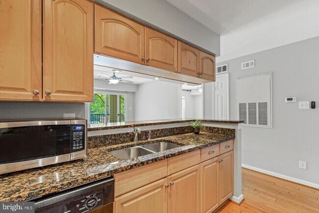 Photo - 3315 Wyndham Cir Unit 2230
