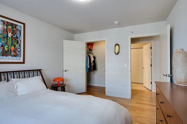 360 W Washington Ave Unit 713