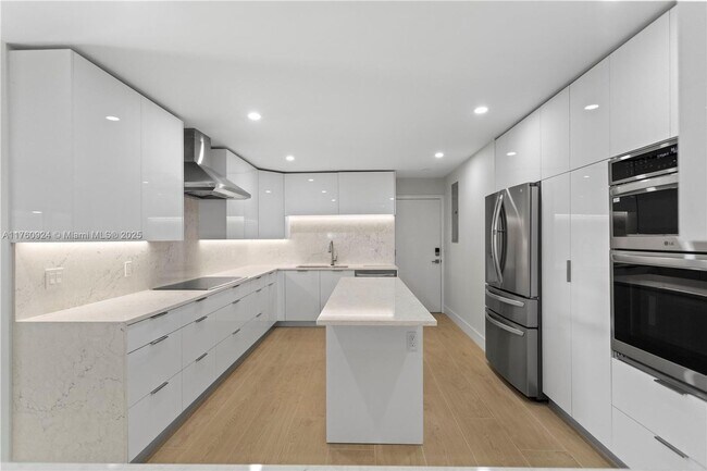 Building Photo - 809 Cypress Blvd