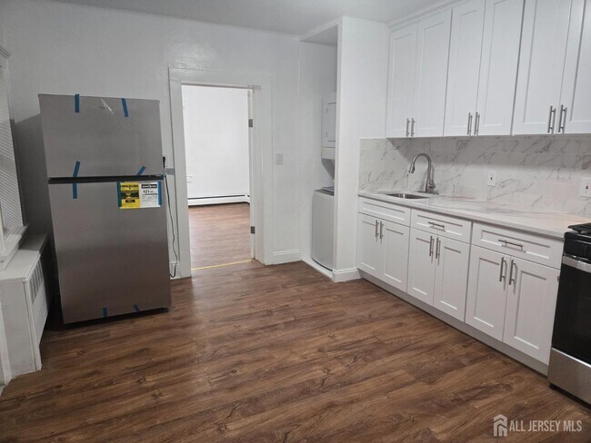 Photo - 12 N 6th Ave Unit B