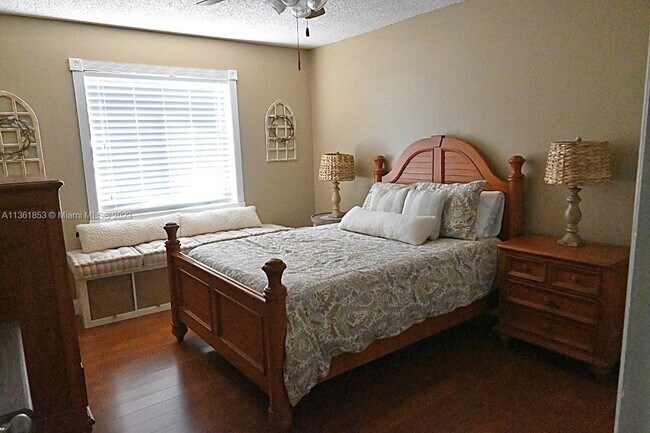 Photo - 9349 NW 47th St