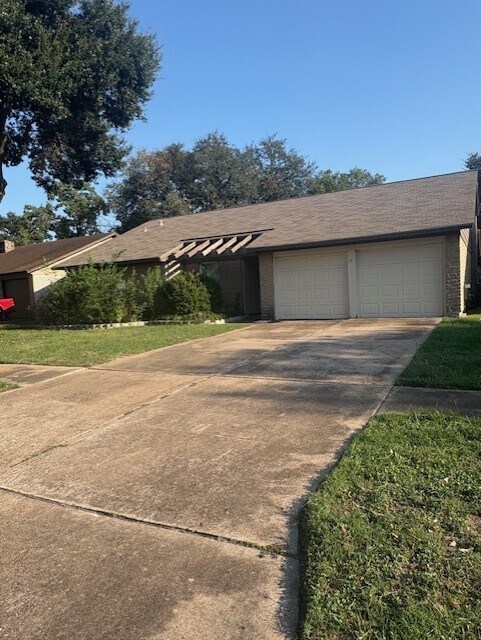 Photo - 22419 Deville Dr