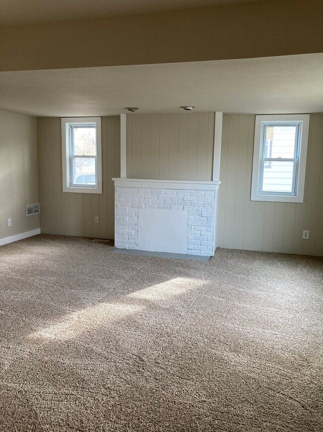 Photo - Spacious 3-Bedroom, 1-Bath Home - East Side Location