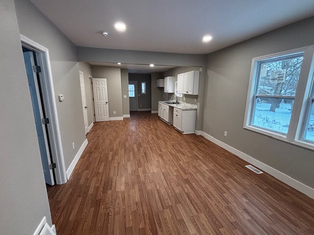 Photo - 1009 Leslie St