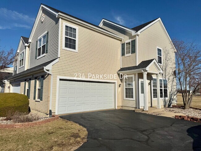 Building Photo - 234 Parkside Dr