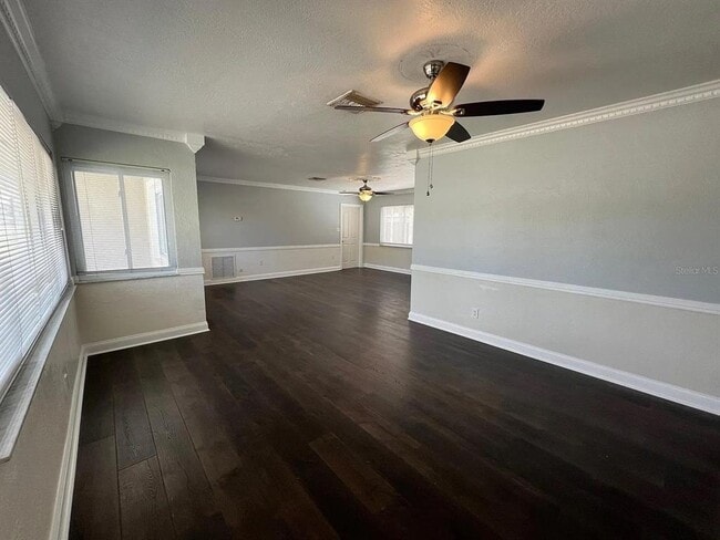 Photo - 6690 17th St N