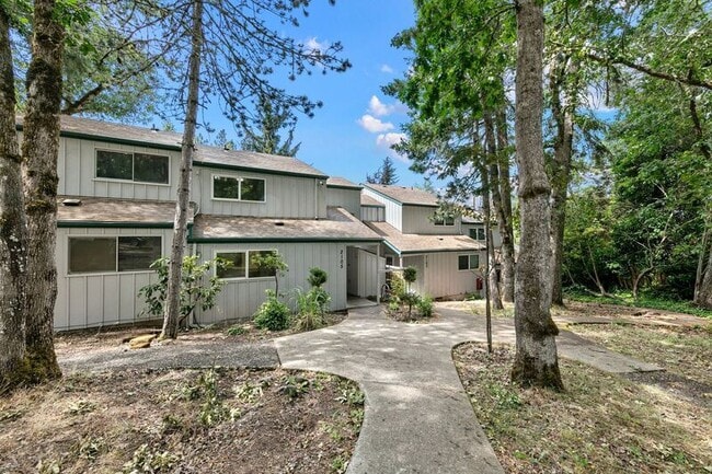 Photo - 2105 Hawkins Ln