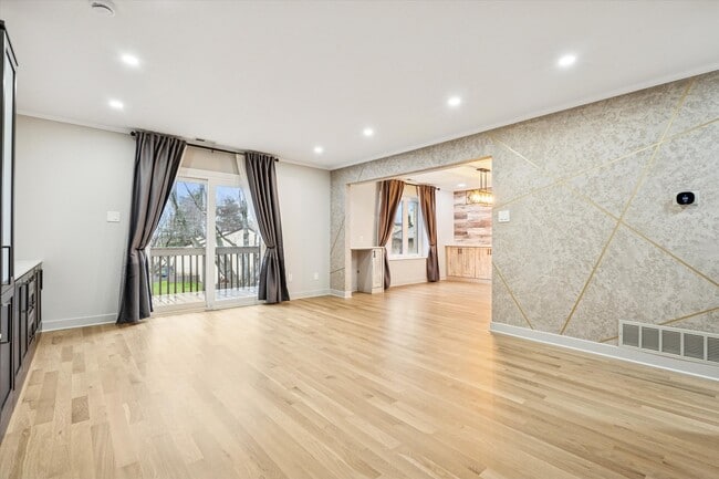 Photo - 42 Golf Club Dr