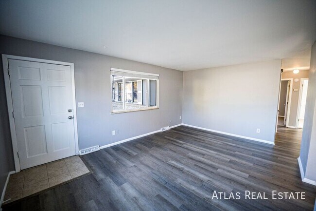 Photo - 16232 W 13th Ave Unidad 16232