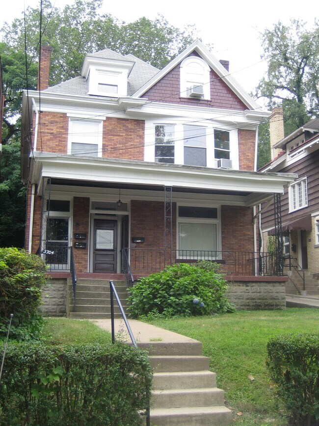 Photo - 5704 Darlington Rd Unidad 2nd Flr Apt Aug 1
