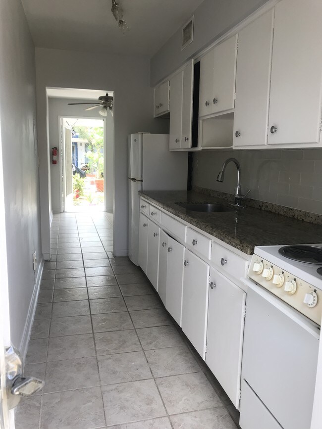 Photo - 1708 NE 20th Ave Unidad 6