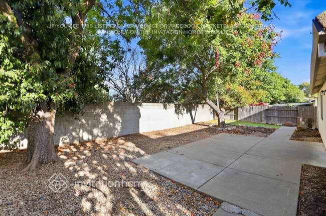 8441 Solitude Ct