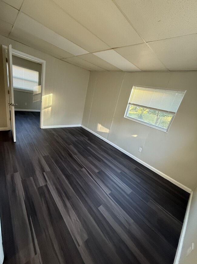 Photo - 336 Lanark Rd
