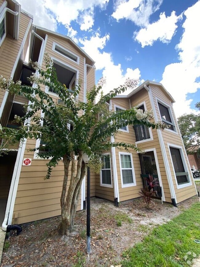 Building Photo - 2 BEDROOM 2 BATHROOM CONDO FOR RENT / REGE...
