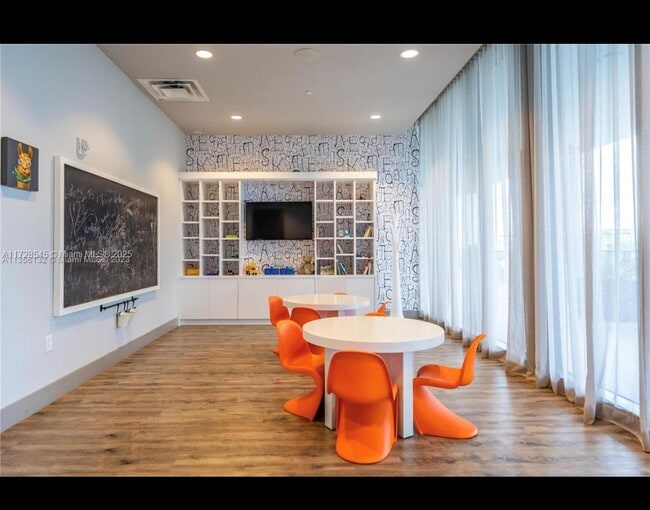 Photo - 5300 Paseo Blvd Unit 807