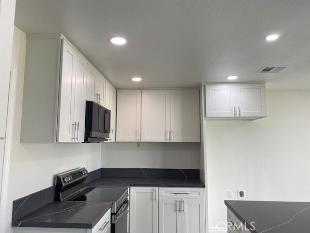 Photo - 24621 Dardania Ave