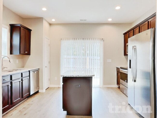 Photo - 133 Jade St
