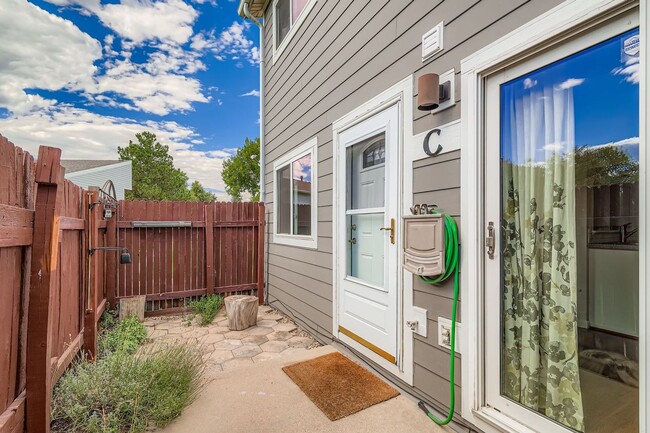 Photo - 3747 Talisman Pl