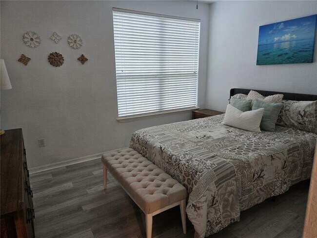 Photo - 5581 Rosehill Rd