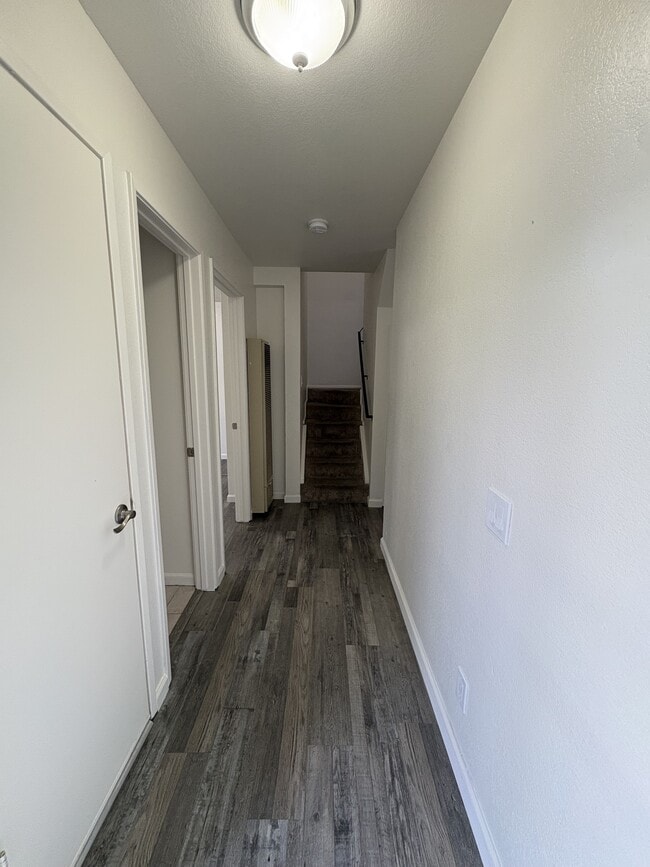 Photo - 228 Courtyards E